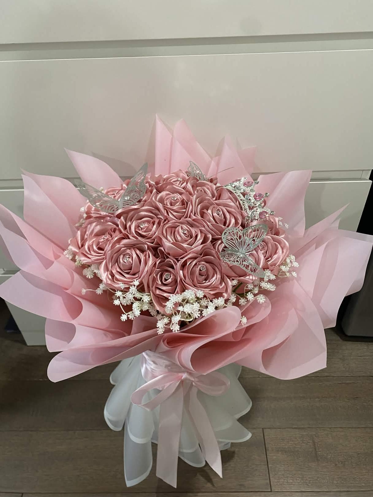 24ct Pink Butterfly Princess Rose Bouquet